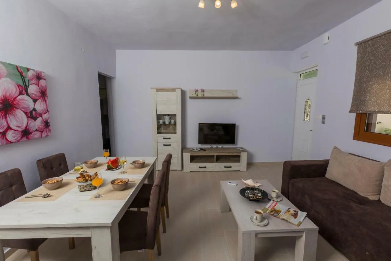 Villa Villekula Chavdata Country house
